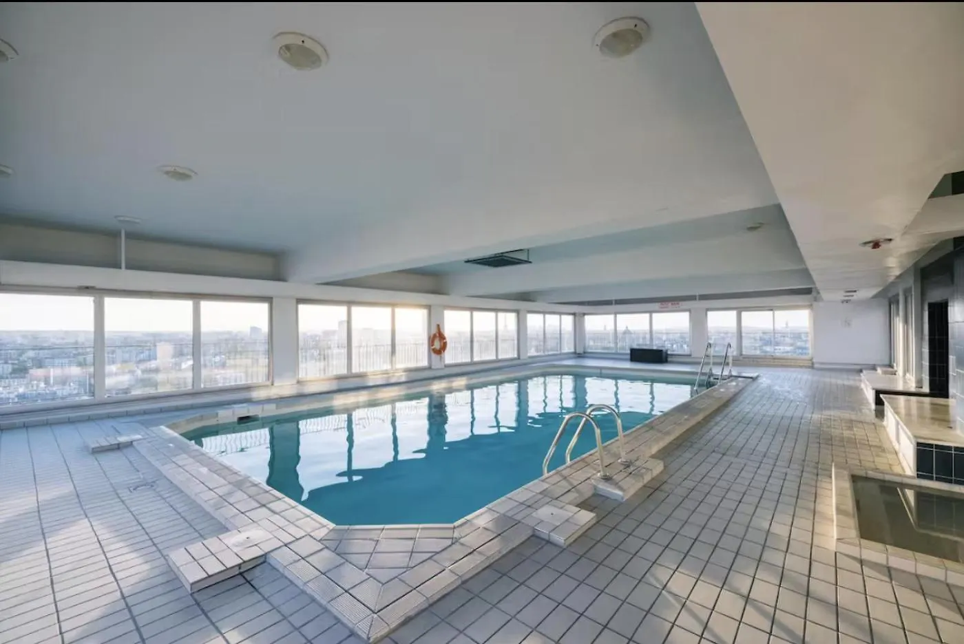Apartament Amazing View, Beautiful Flat, Swimming Pools, Secure Parking Paryż