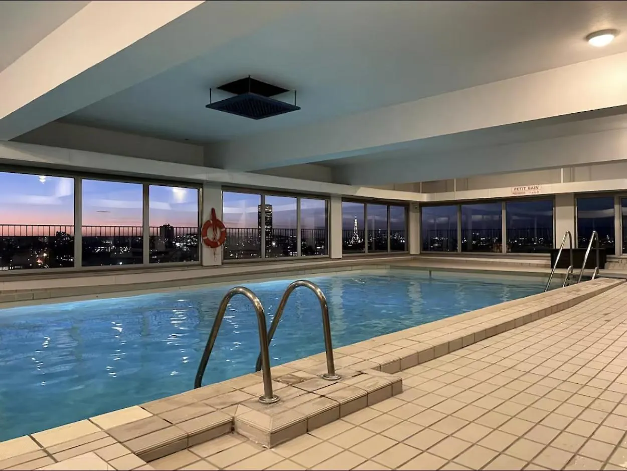 Amazing View, Beautiful Flat, Swimming Pools, Secure Parking Apartment Paris