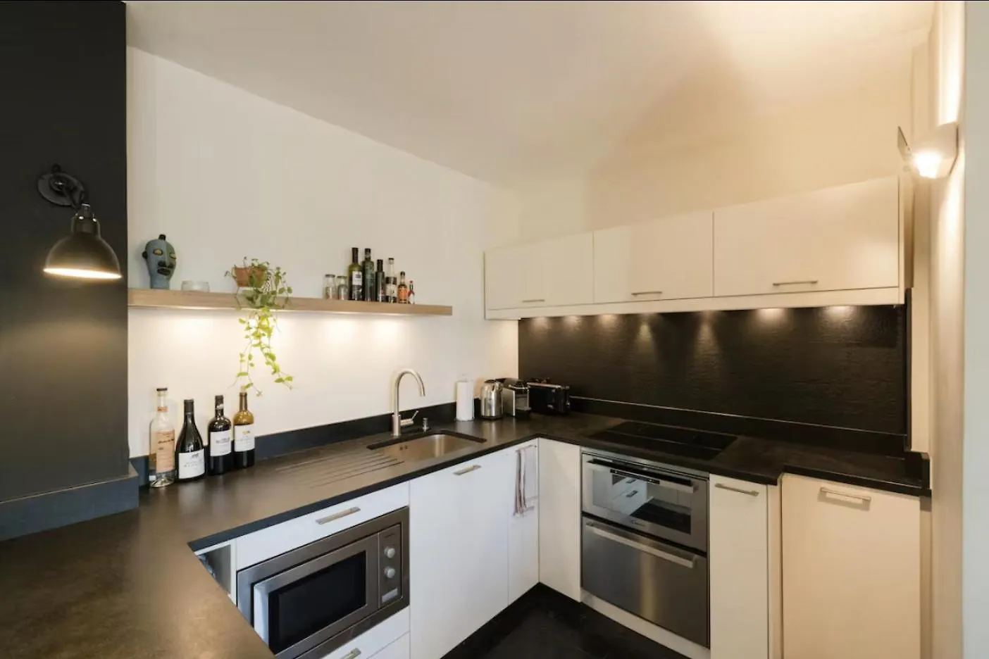Amazing View, Beautiful Flat, Swimming Pools, Secure Parking Apartment Paris